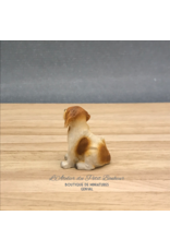 Petit Beagle assis miniature 1:12