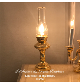 Miniature Lighting Co. Lampe à huile de table dorée miniature 1:12