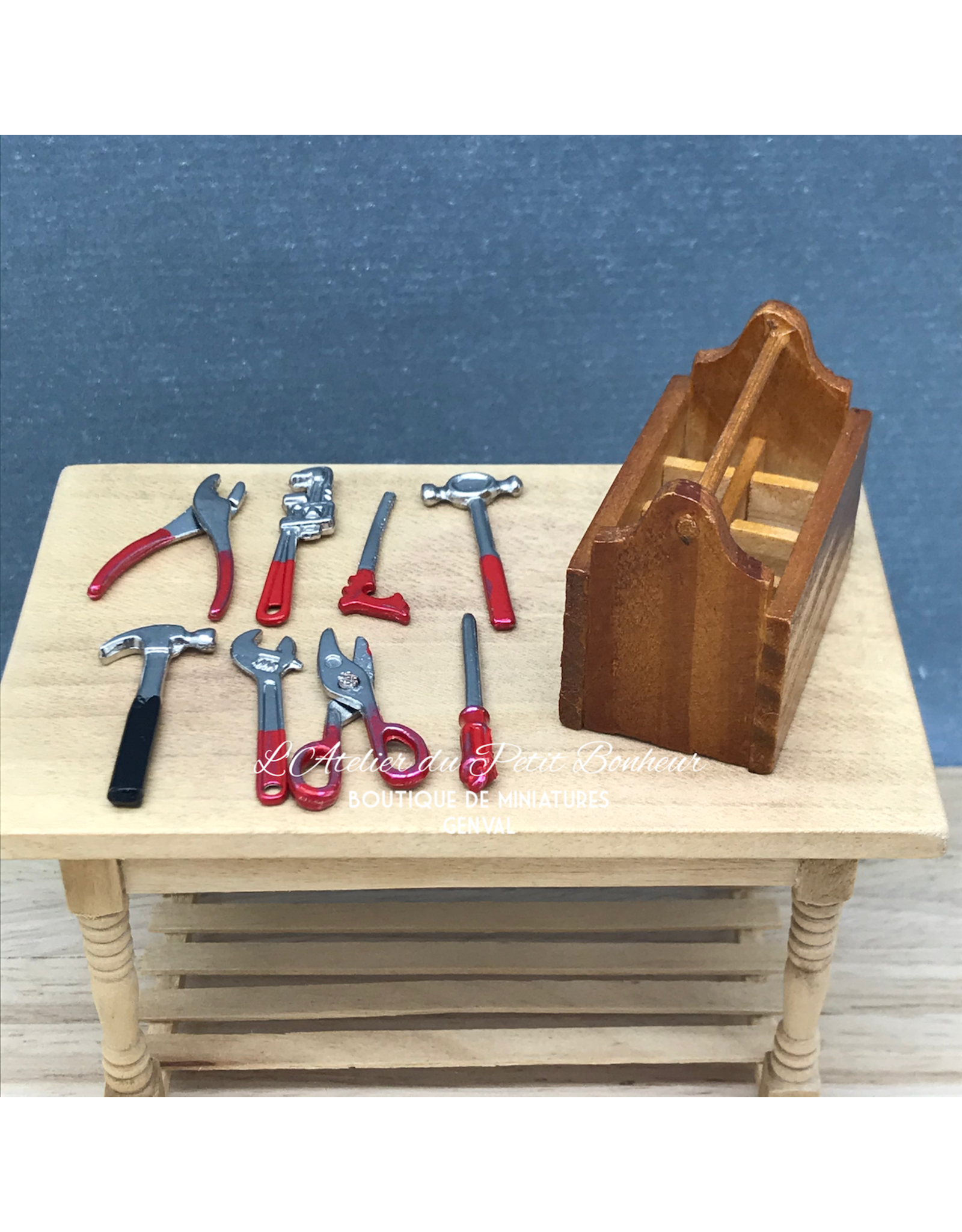 Boîte à outils miniature 1:12