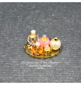 Plateau avec 5 parfums miniature 1:12