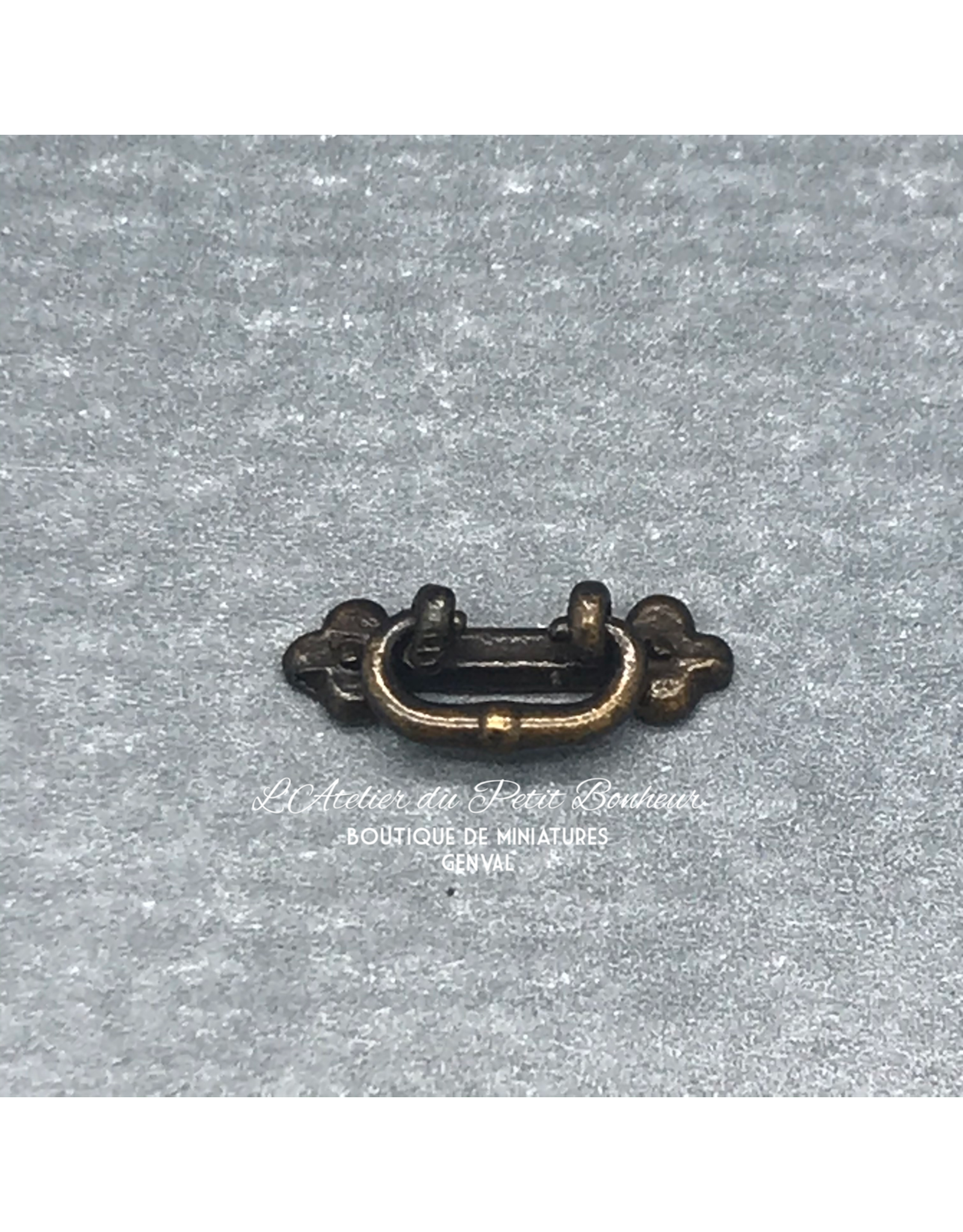 Poignée de tiroir patinée miniature 1:12