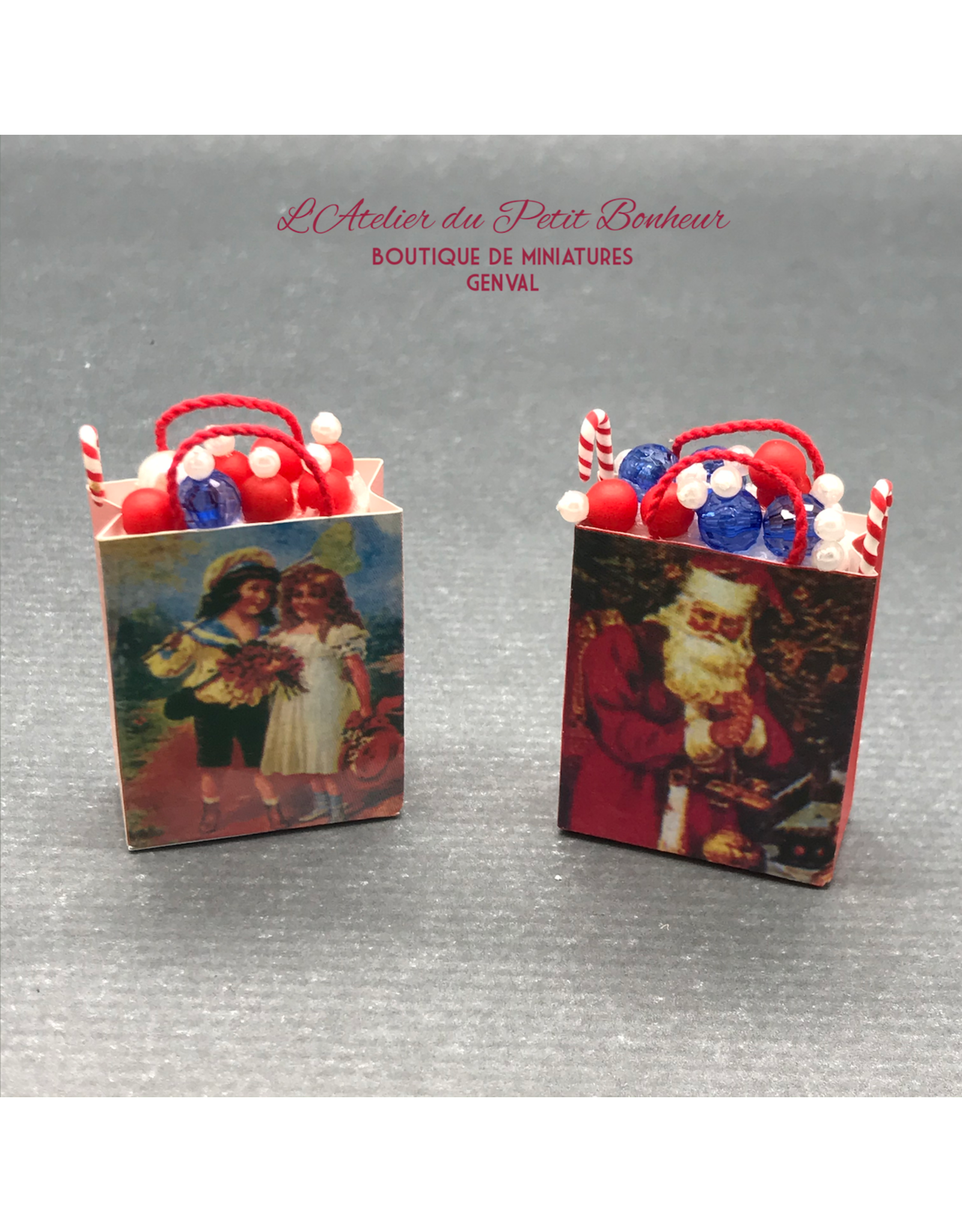 2 sacs cadeaux de Noël miniature 1:12