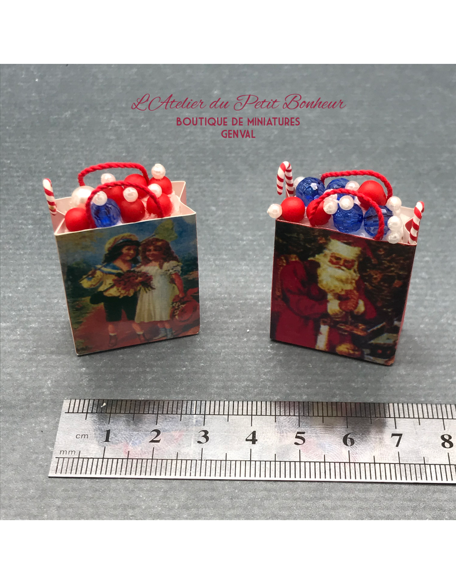 2 sacs cadeaux de Noël miniature 1:12