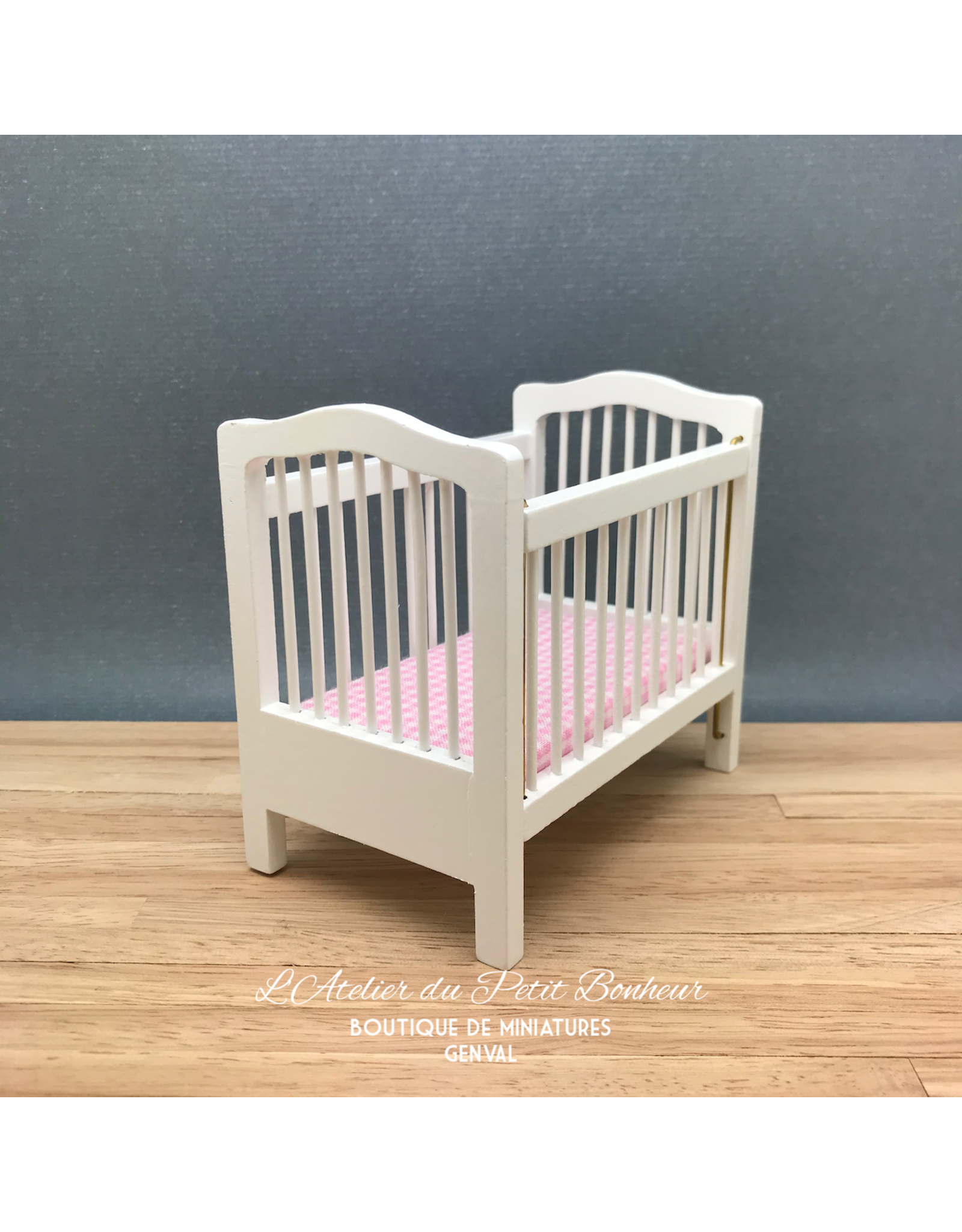 Lit d'enfant/bébé à barreaux blanc
