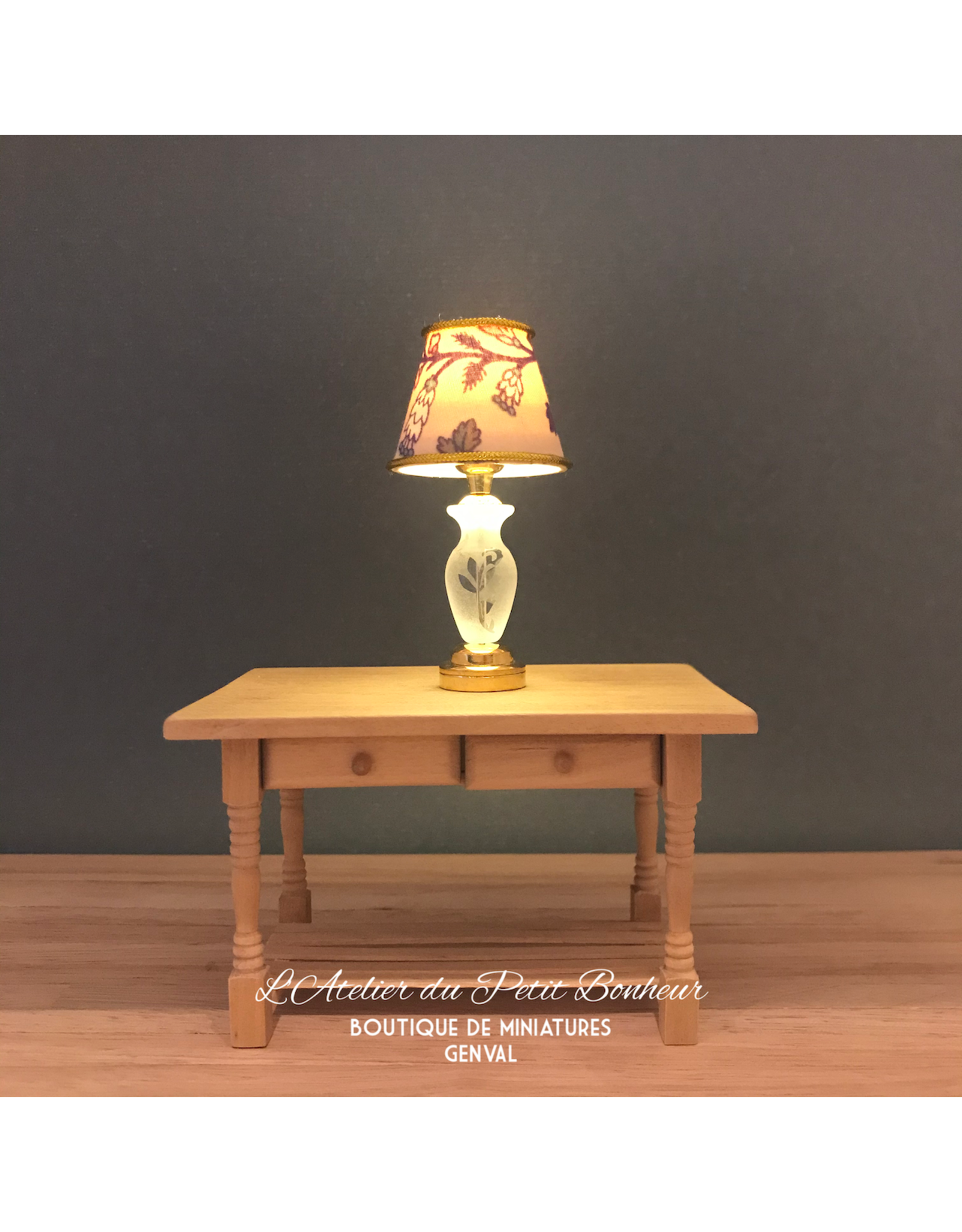 Lampe sur table abat-jour fleurs LED