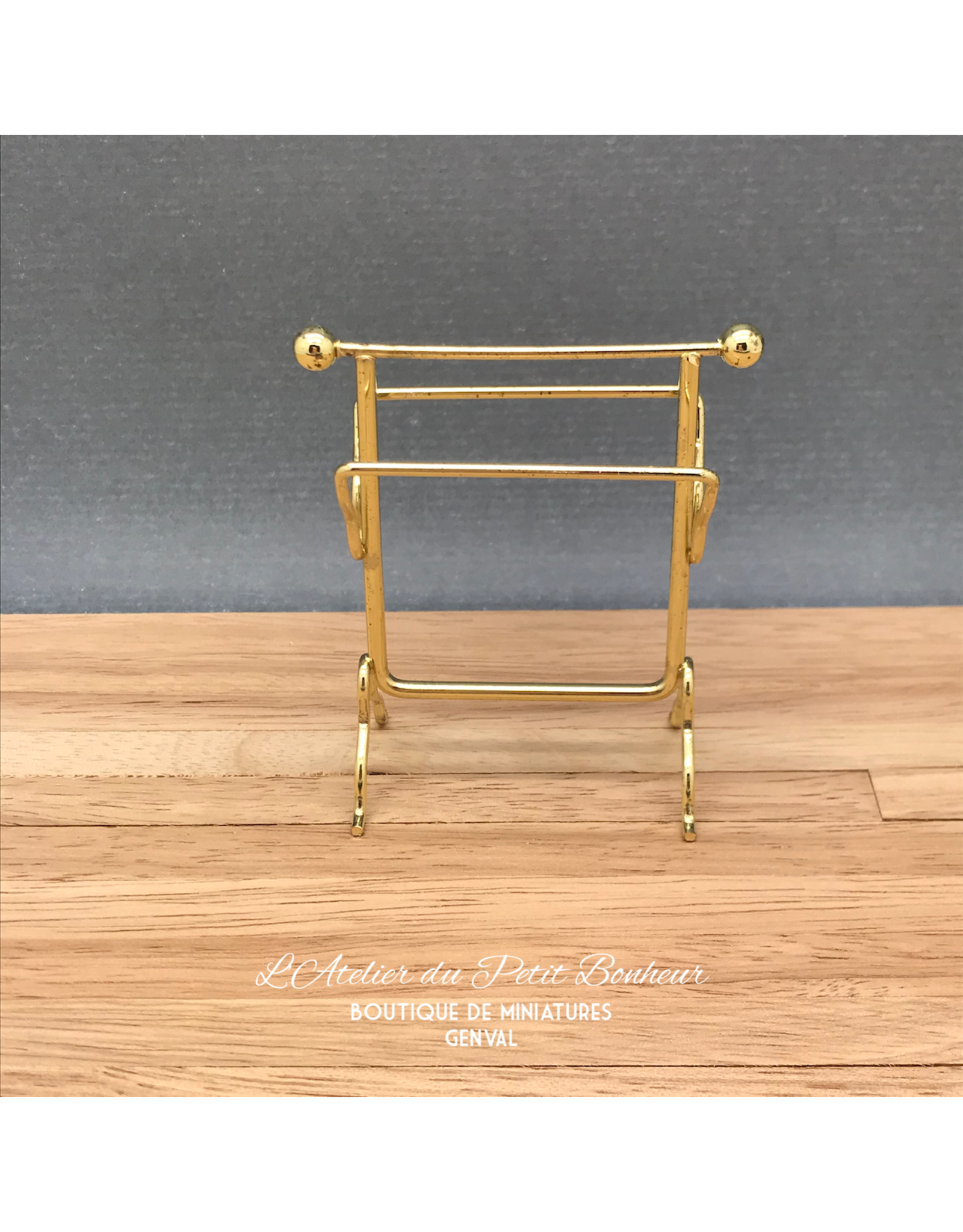 Porte serviettes en laiton miniature 1:12