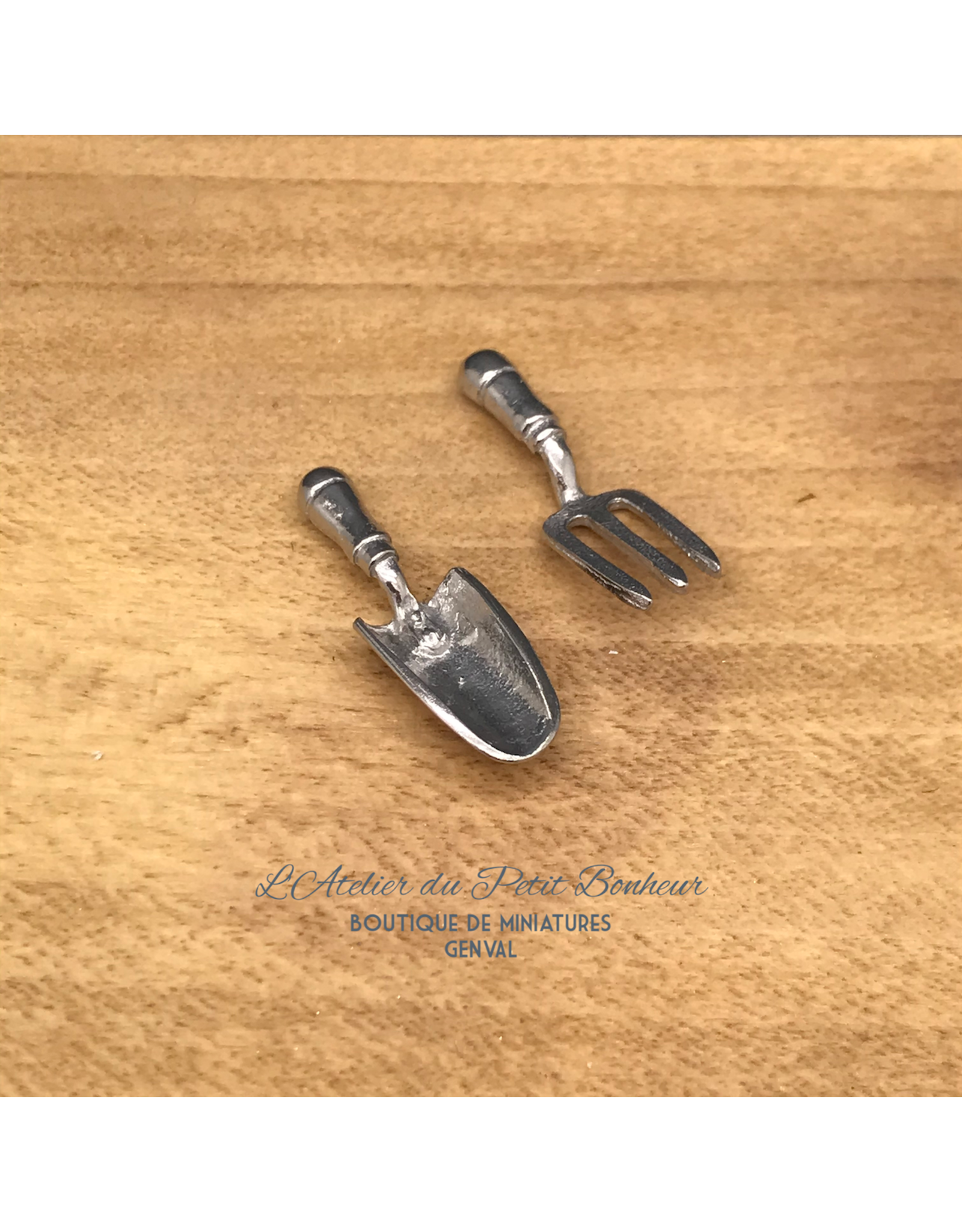 Outils de jardin (2) métal blanc miniatures 1:12
