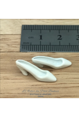 Chaussures blanches miniatures 1:12