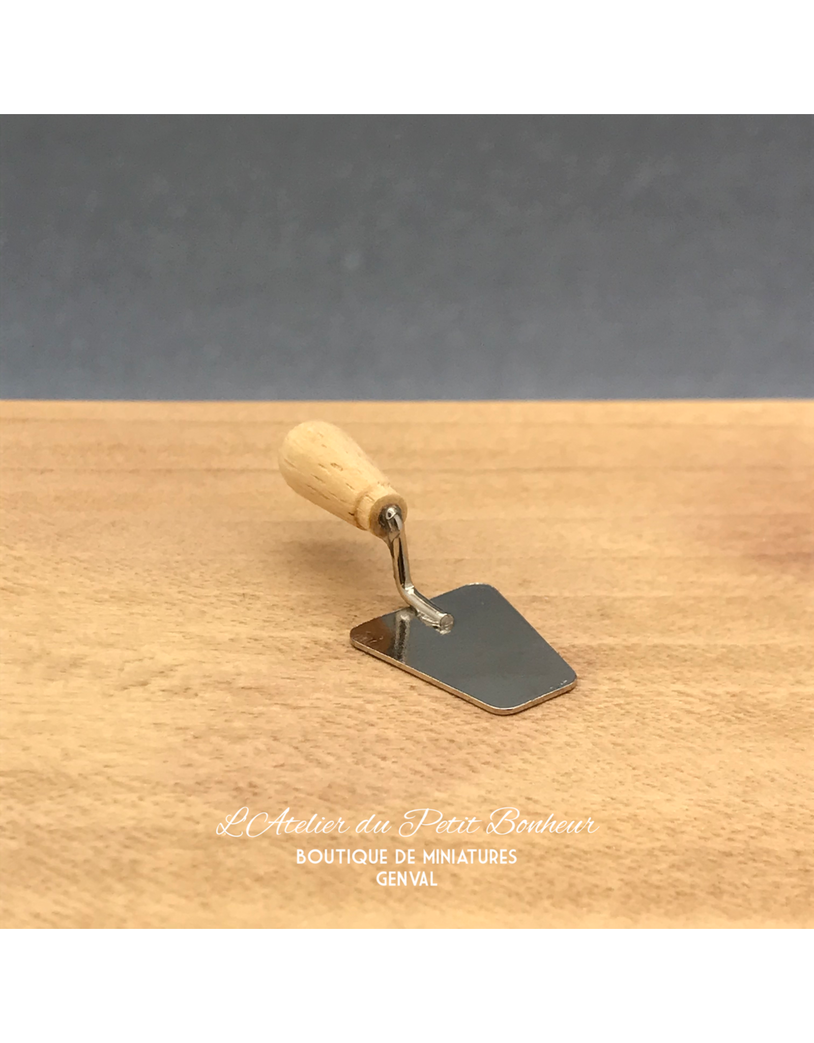 Truelle miniature 1:12