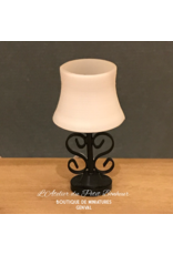 Lampe sur table abat-jour blanc pied noir miniature 1:12