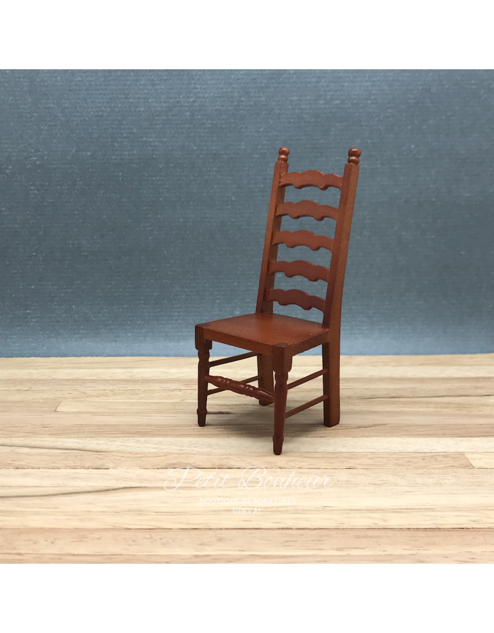 Chaise couleur chêne miniature 1:12