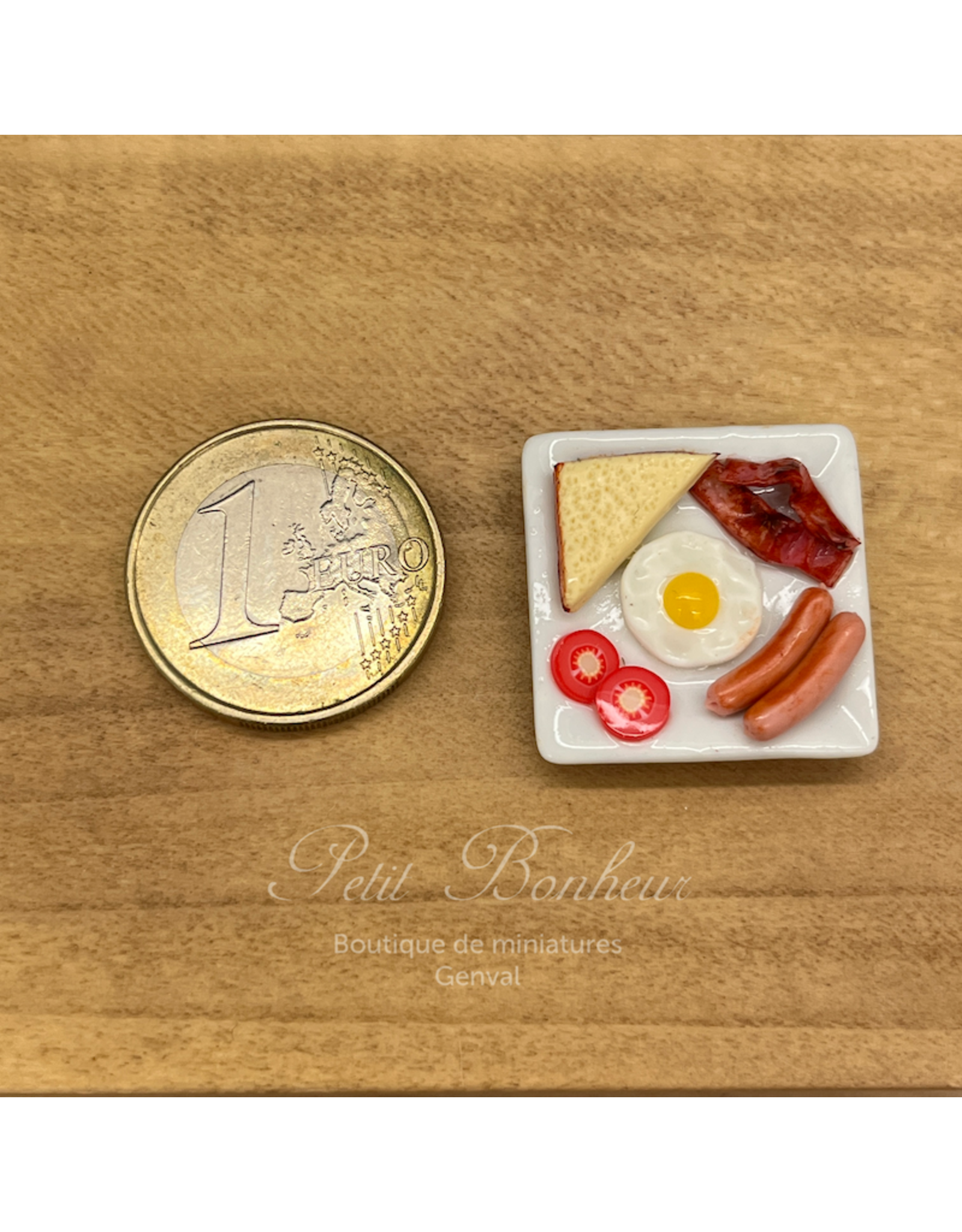 Assiette garnie petit déjeuner américain miniature 1:12