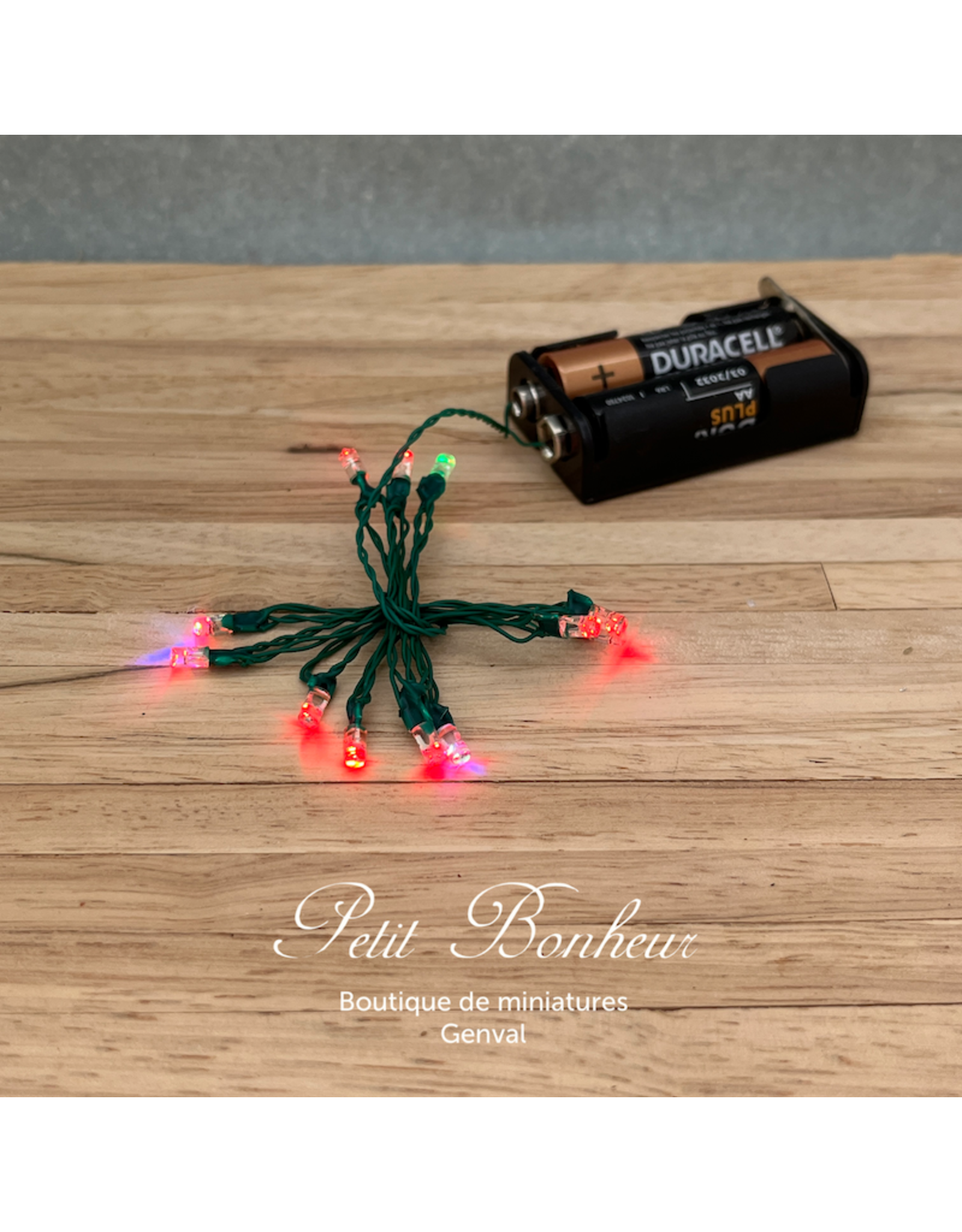 Guirlande lumineuse de Noël, 12 LED colorés, sur piles 3 Volts