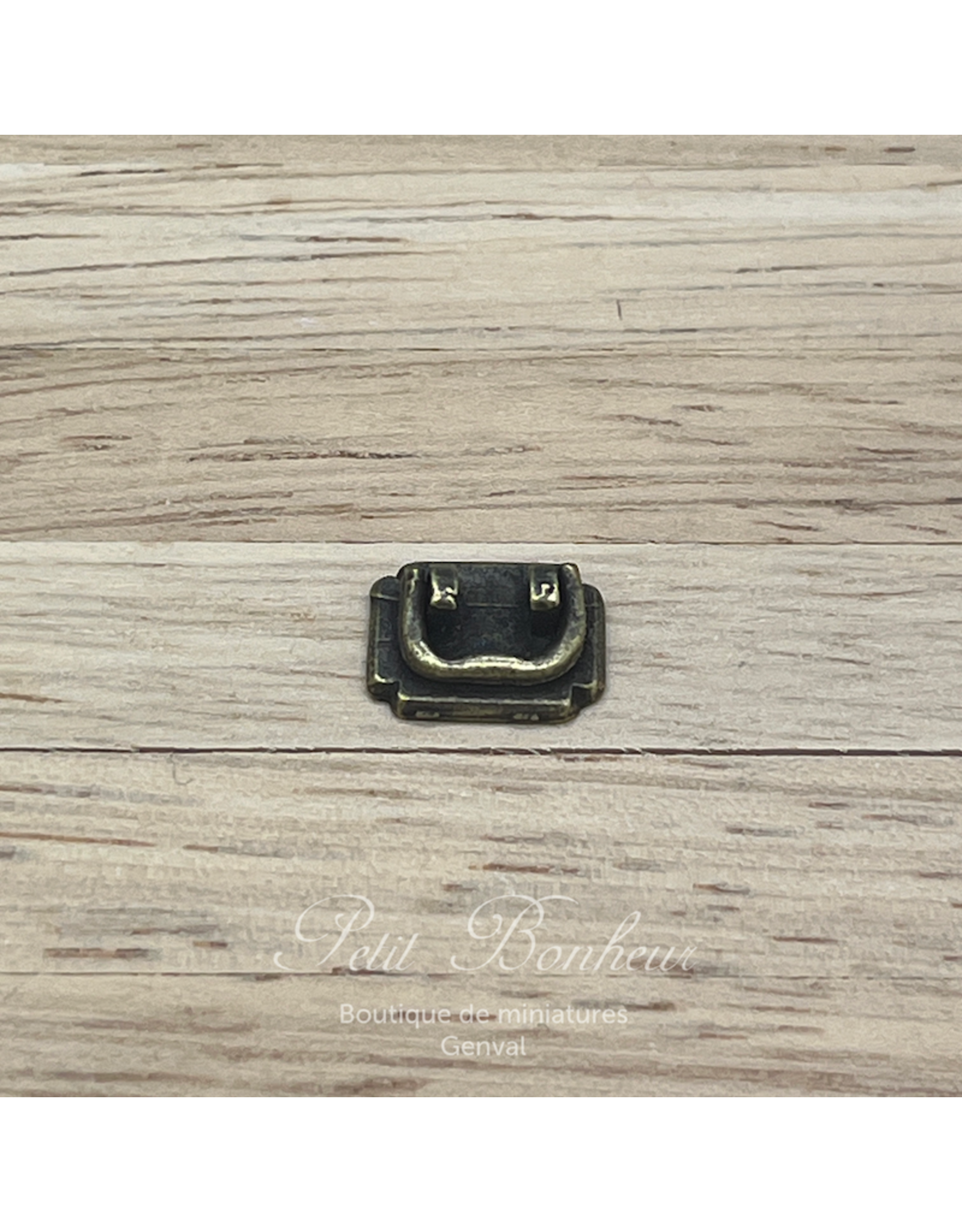 Poignée pour malles finition antique, miniature 1:12