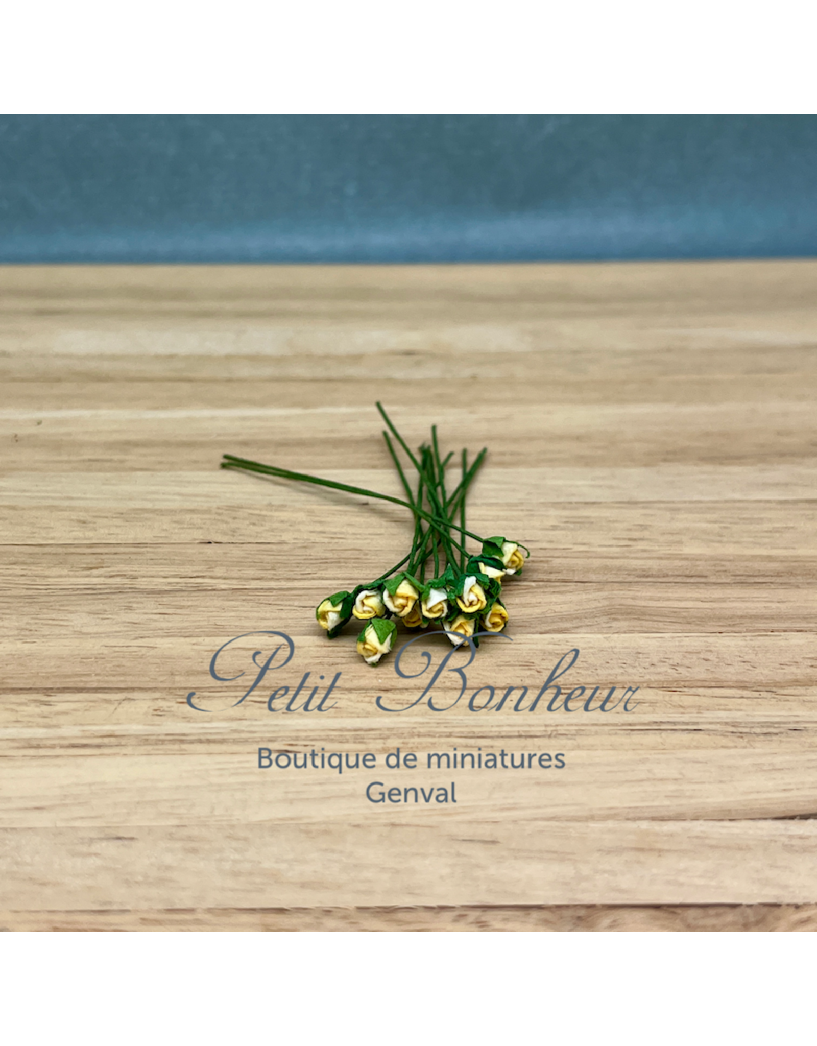 Boutons de rose couleur jaune clair (12) miniature 1:12 single