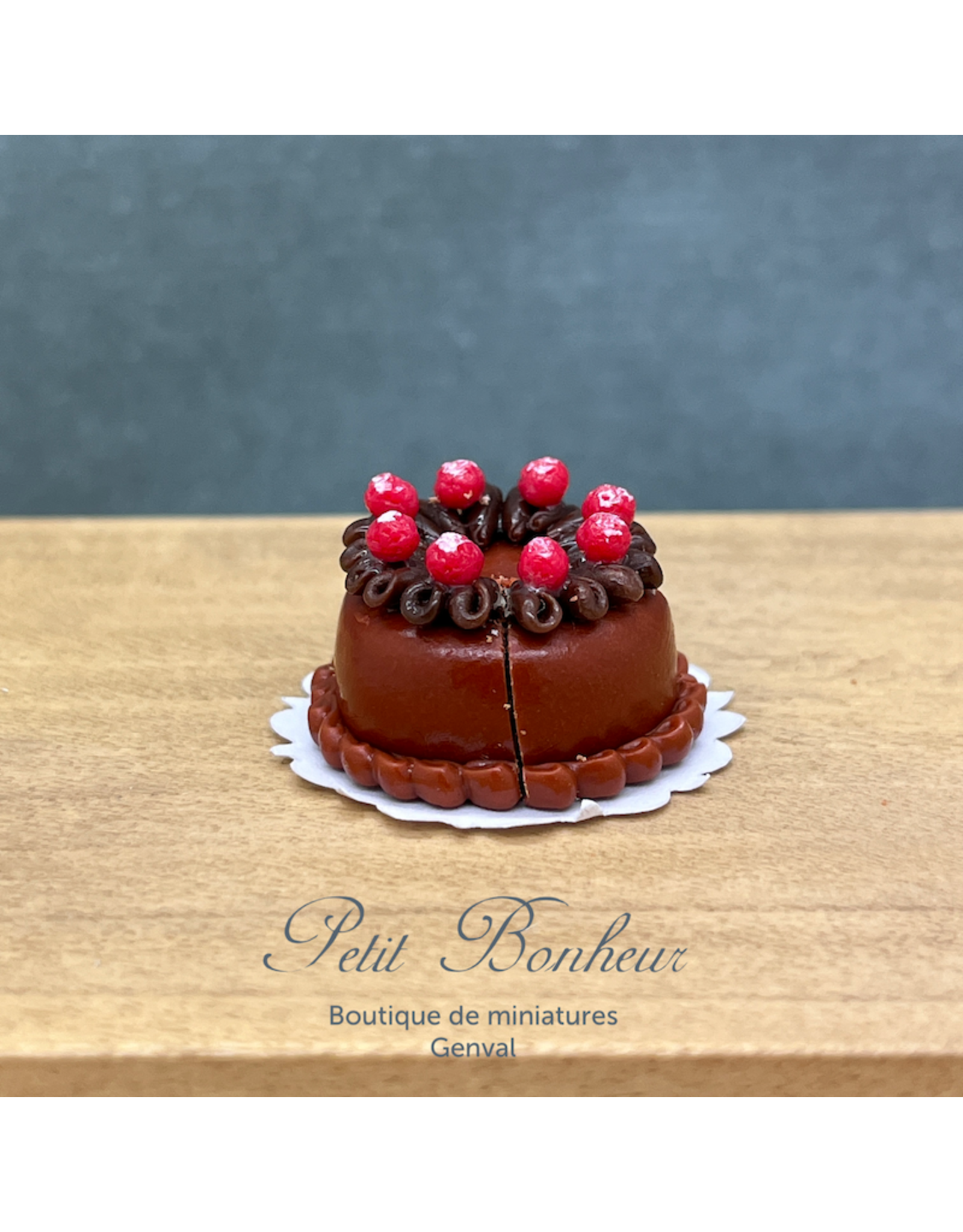 Gâteau Forêt Noire (1 part coupée) miniature 1:12