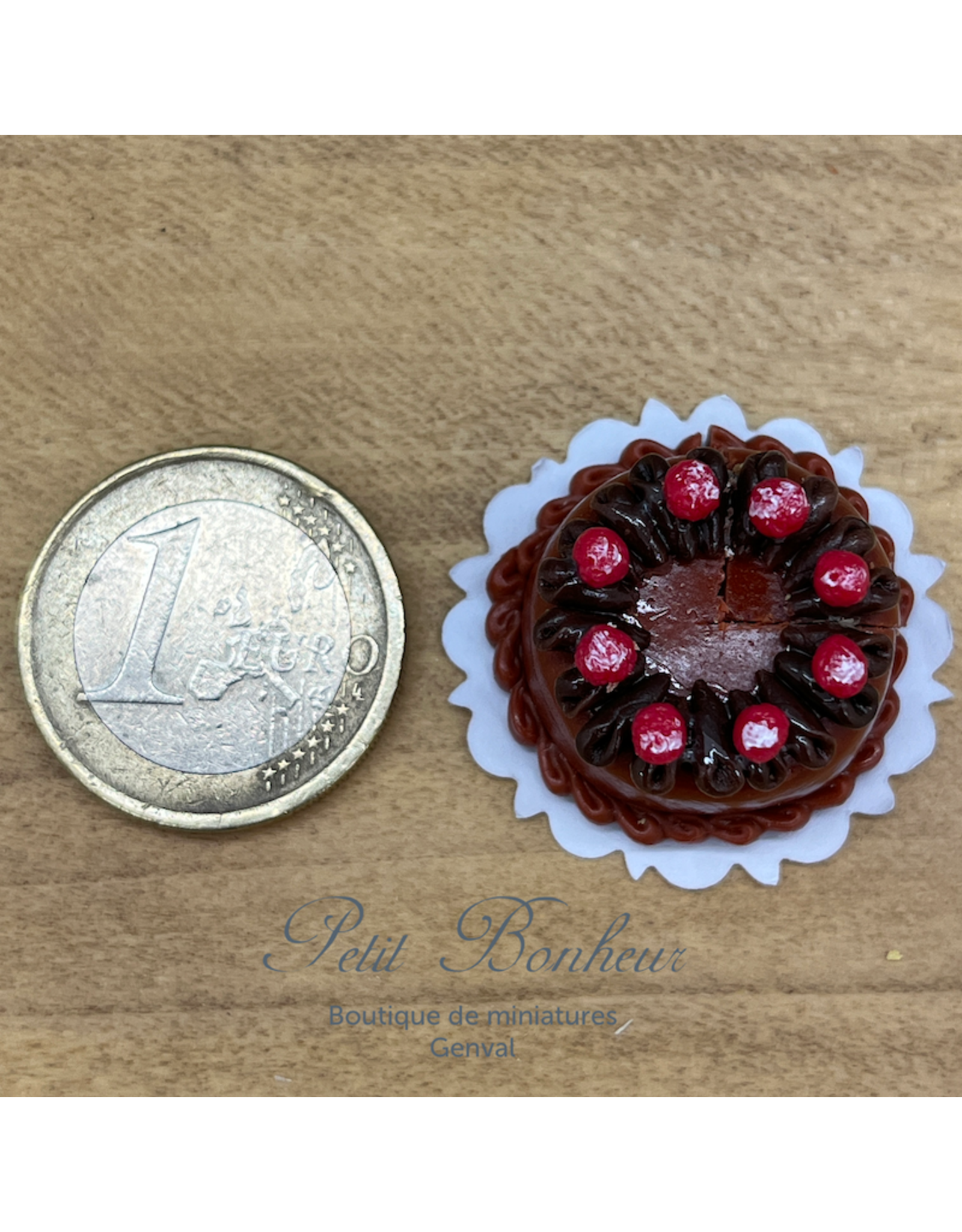 Gâteau Forêt Noire (1 part coupée) miniature 1:12