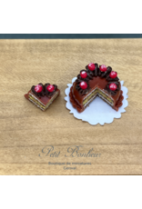 Gâteau Forêt Noire (1 part coupée) miniature 1:12