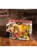 Rolife Garage Workshop DG165 - Rolife DIY Miniature Dollhouse