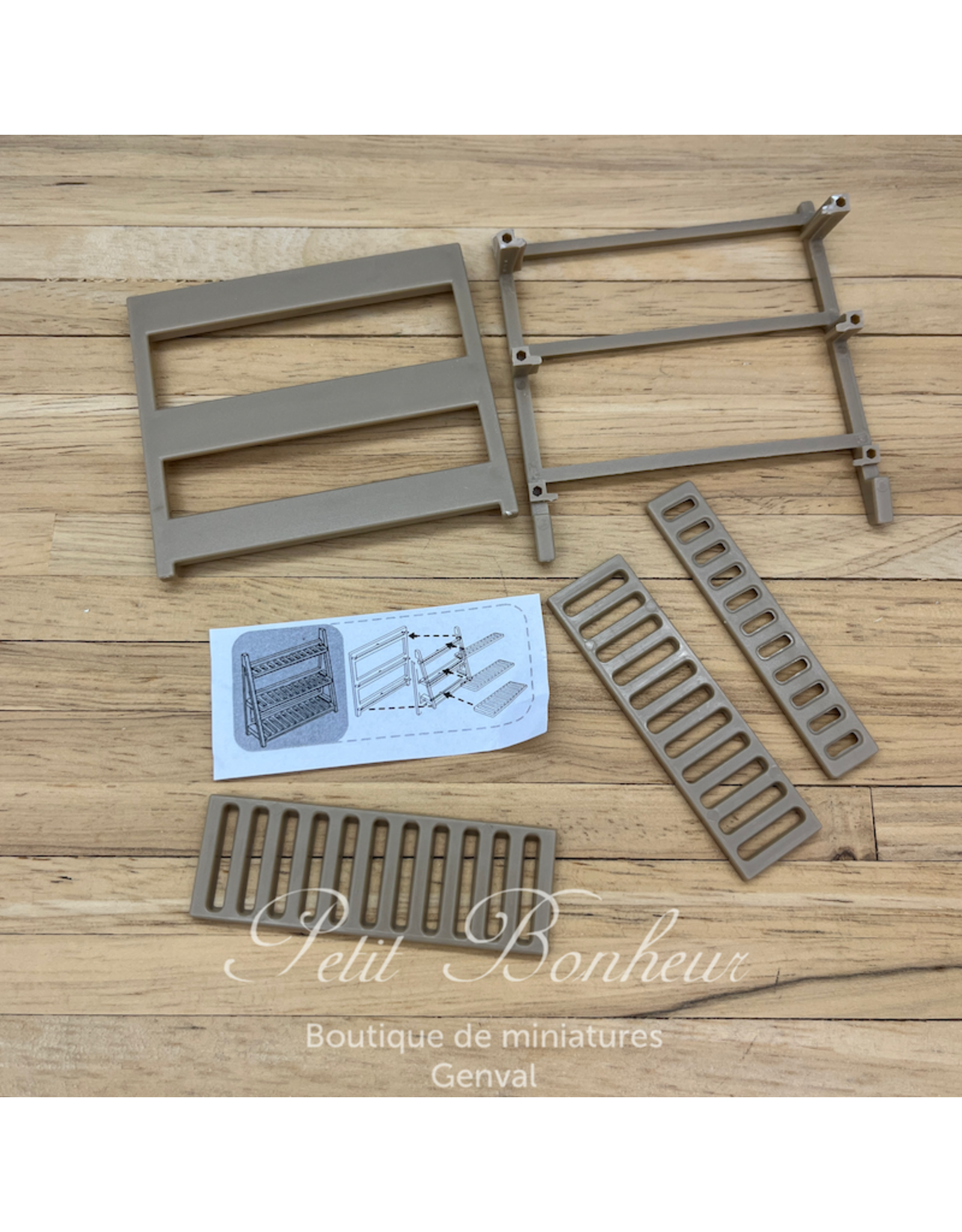 Étagère pour plantes en plastique (kit) - miniature 1:12