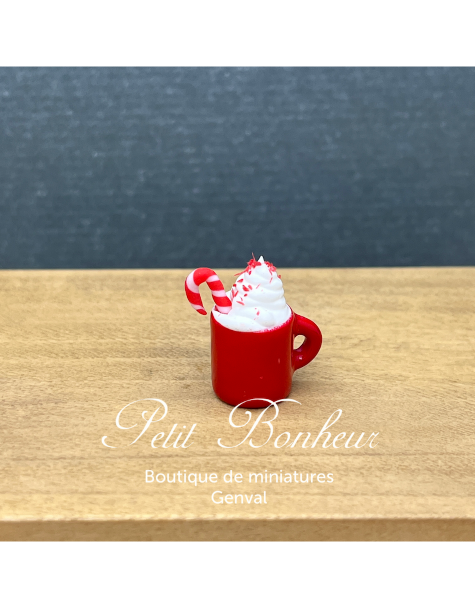 Mug rouge de Noël - miniature 1:12
