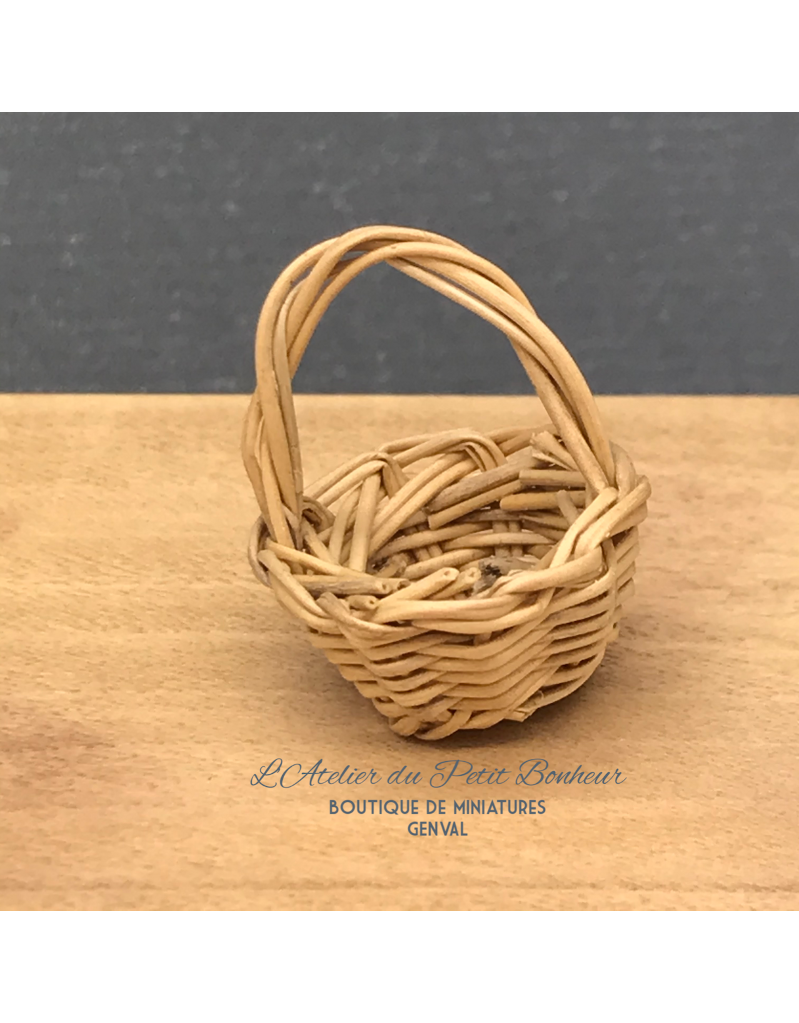 Petit panier avec anse