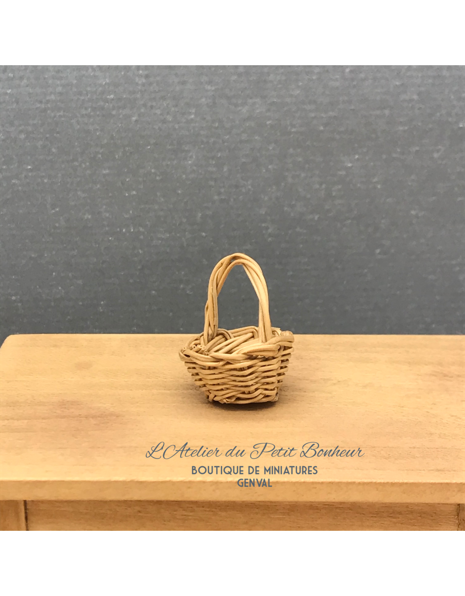 Petit panier avec anse