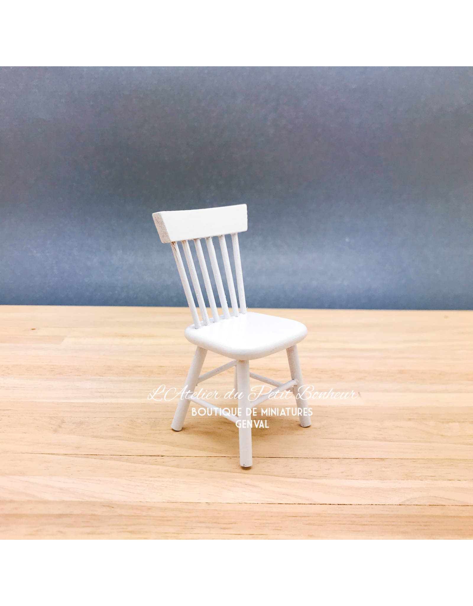 Chaise blanche, miniature 1:12