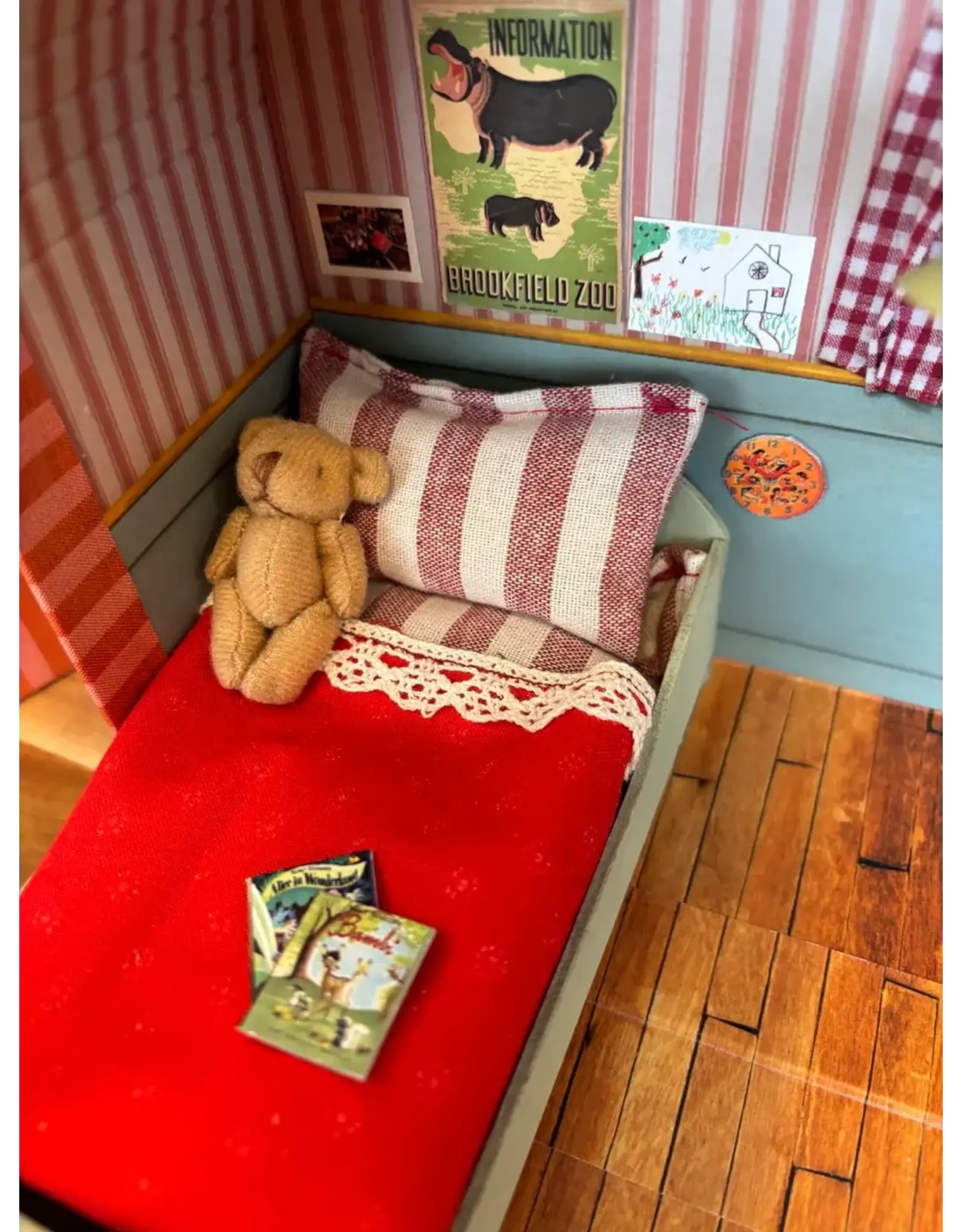 The Mouse Mansion Valise chambre maison de souris à assembler Sam & Julia – kit miniature créatif avec meubles et accessoires