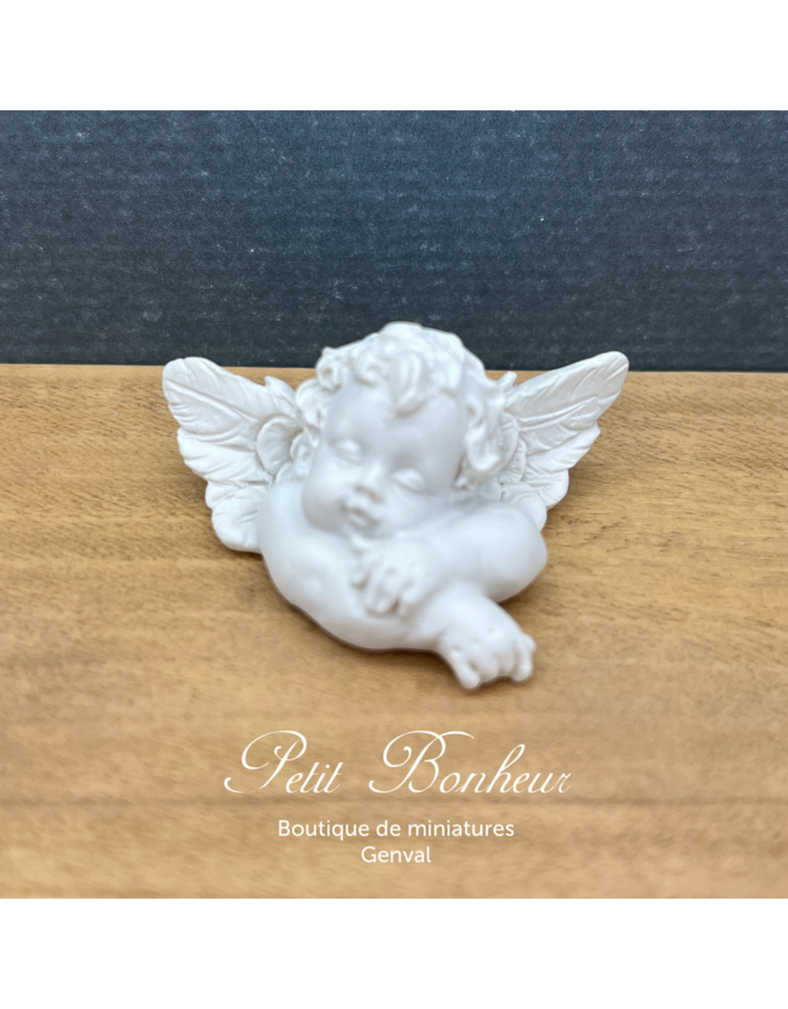 Buste angle blanc