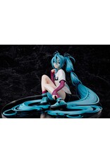 [PRE-ORDER] Hatsune Miku - Yoneyama Mai The Latest Street Style "Cute" - Limited Edition - 1/4 PVC Statue - 17 cm