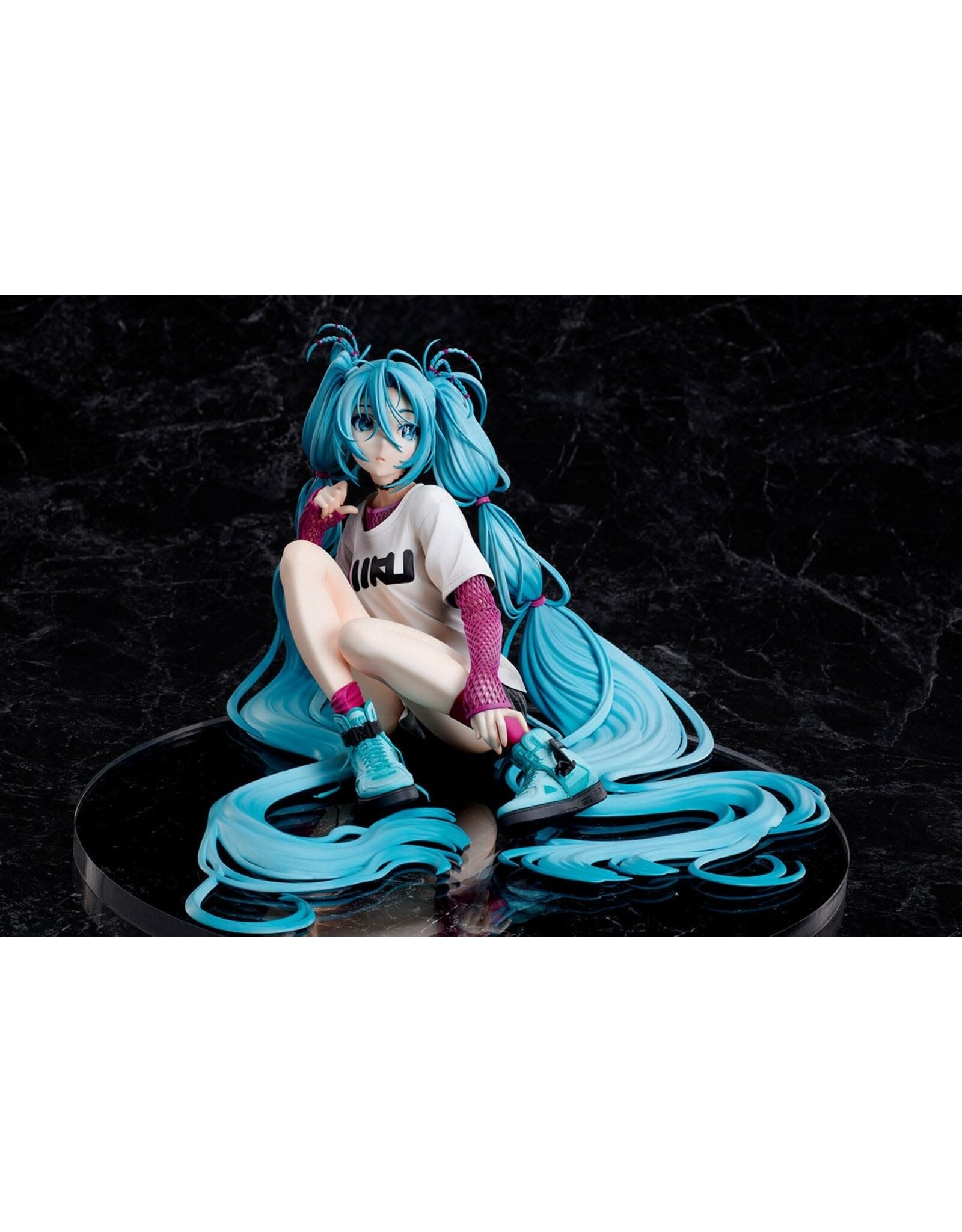 [PRE-ORDER] Hatsune Miku - Yoneyama Mai The Latest Street Style "Cute" - Limited Edition - 1/4 PVC Statue - 17 cm