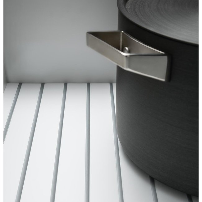 SieMatic Anti-slipmat voor hoekonderkast met zwenkplateaus en chroom omranding