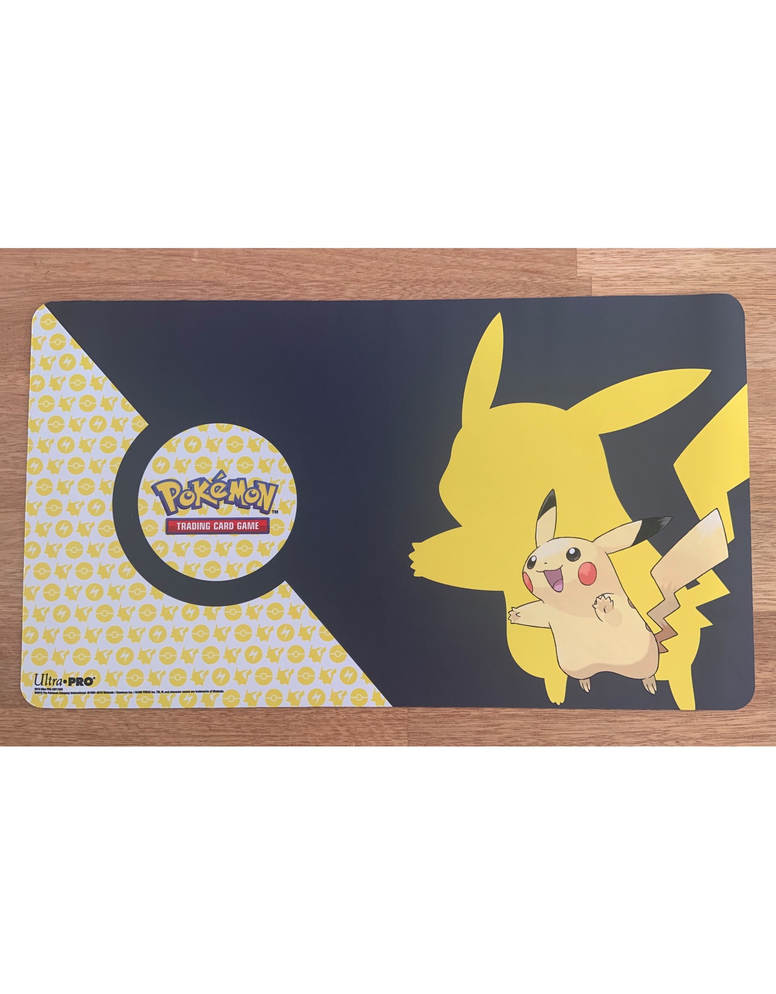 Ultra Pro Ultra Pro Pikachu Playmat