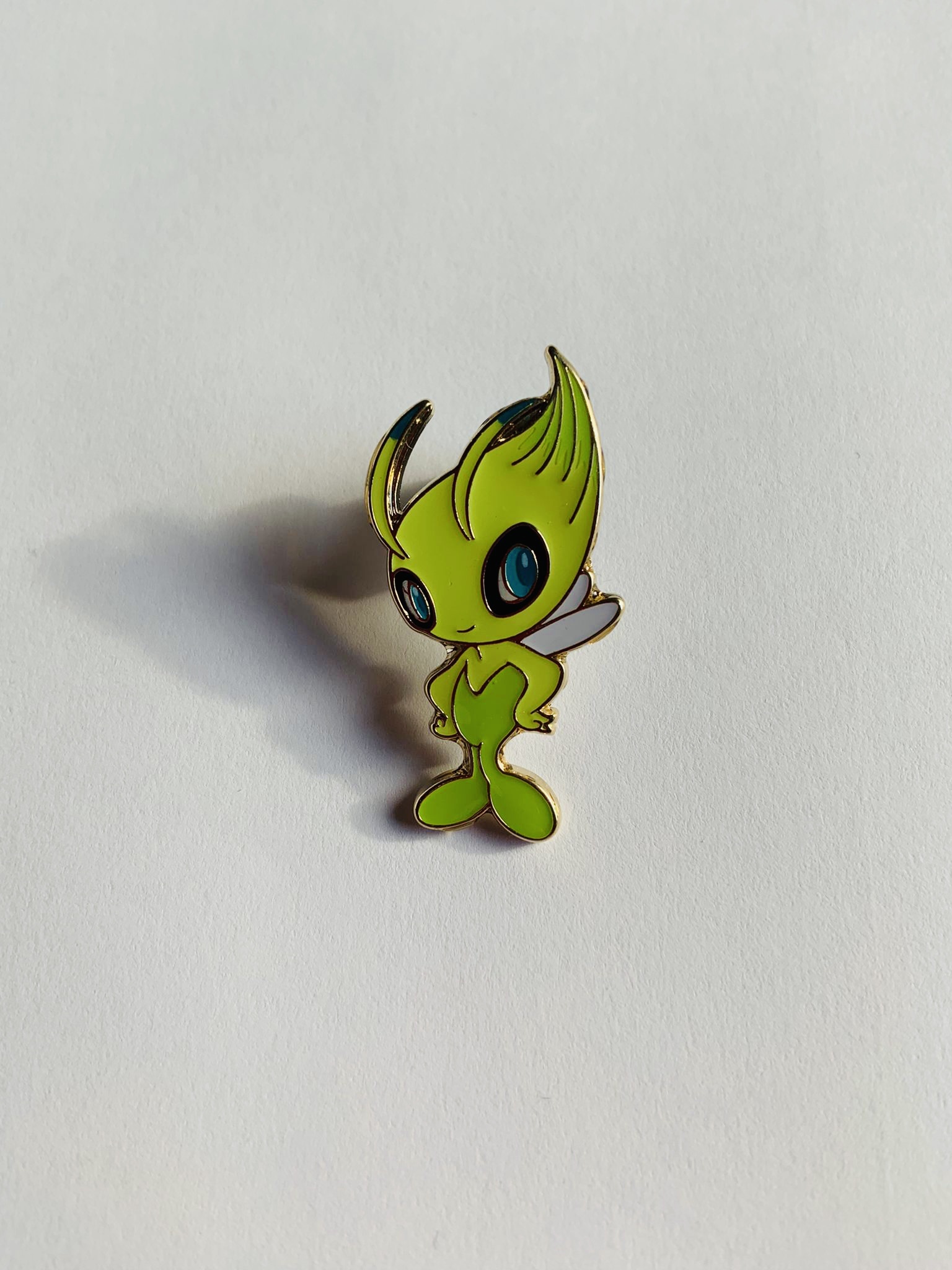 Celebi pin - LegendaryCards.eu