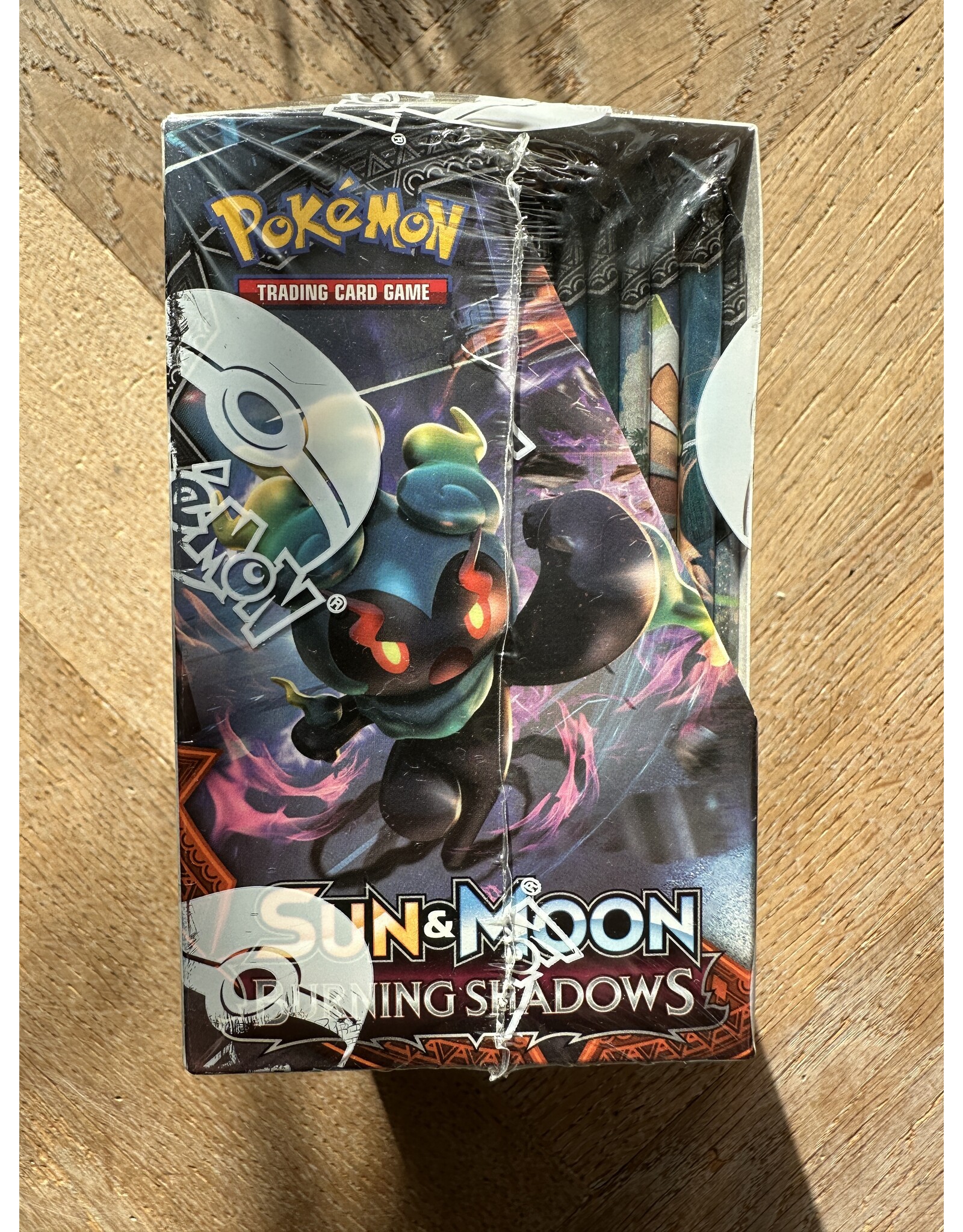 Sun & Moon Burning Shadows booster box