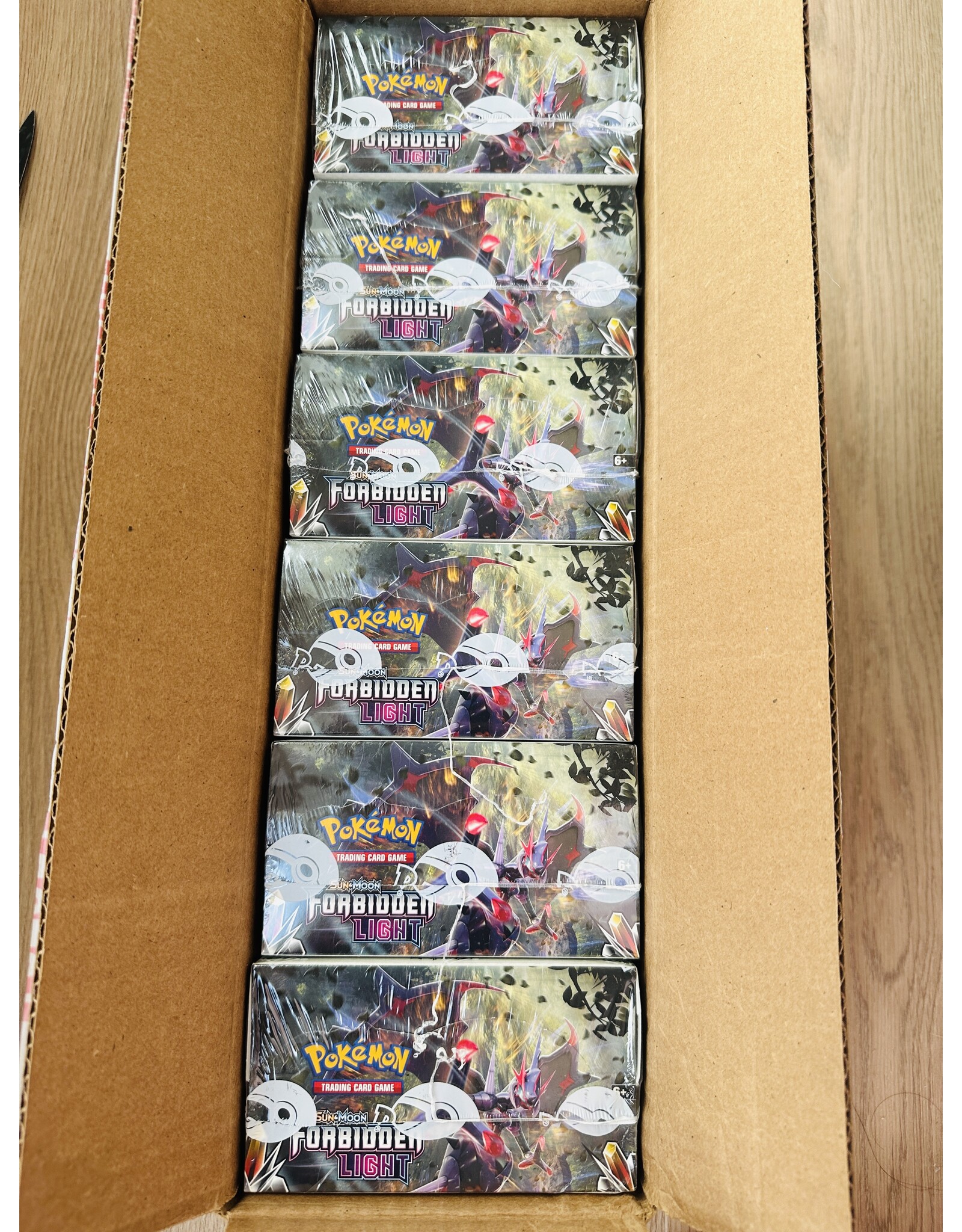Sun & Moon Forbidden Light booster box (CASEFRESH)