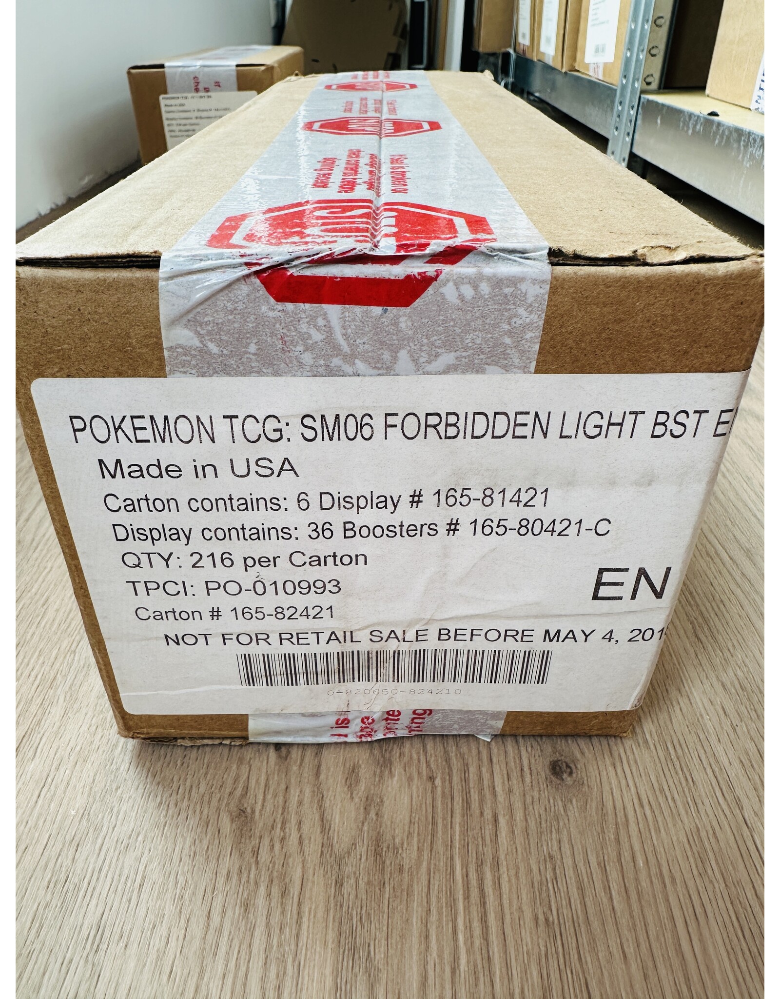 Sun & Moon Forbidden Light booster box (CASEFRESH)