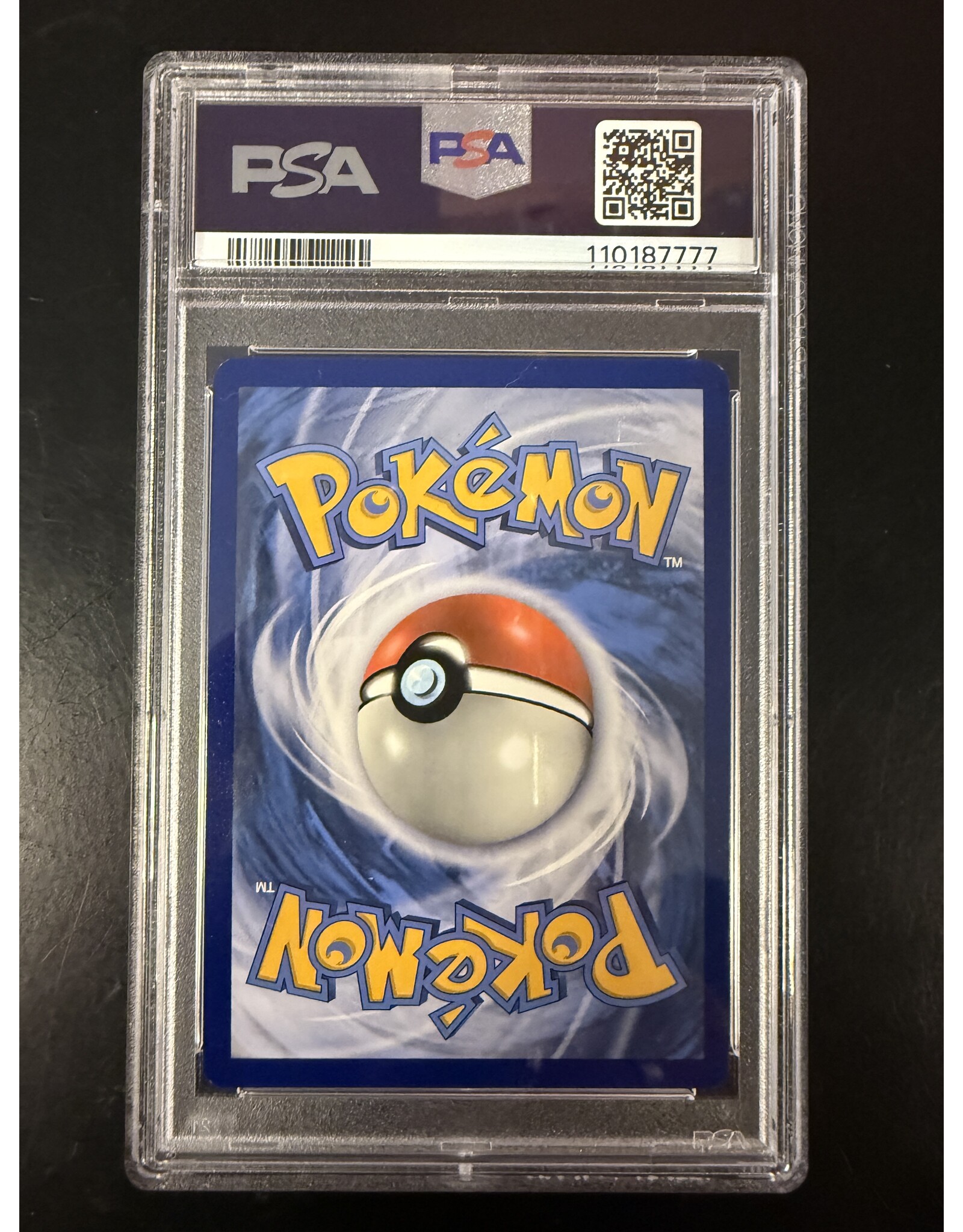 Jolteon VMAX (SWSH 184) PSA 8