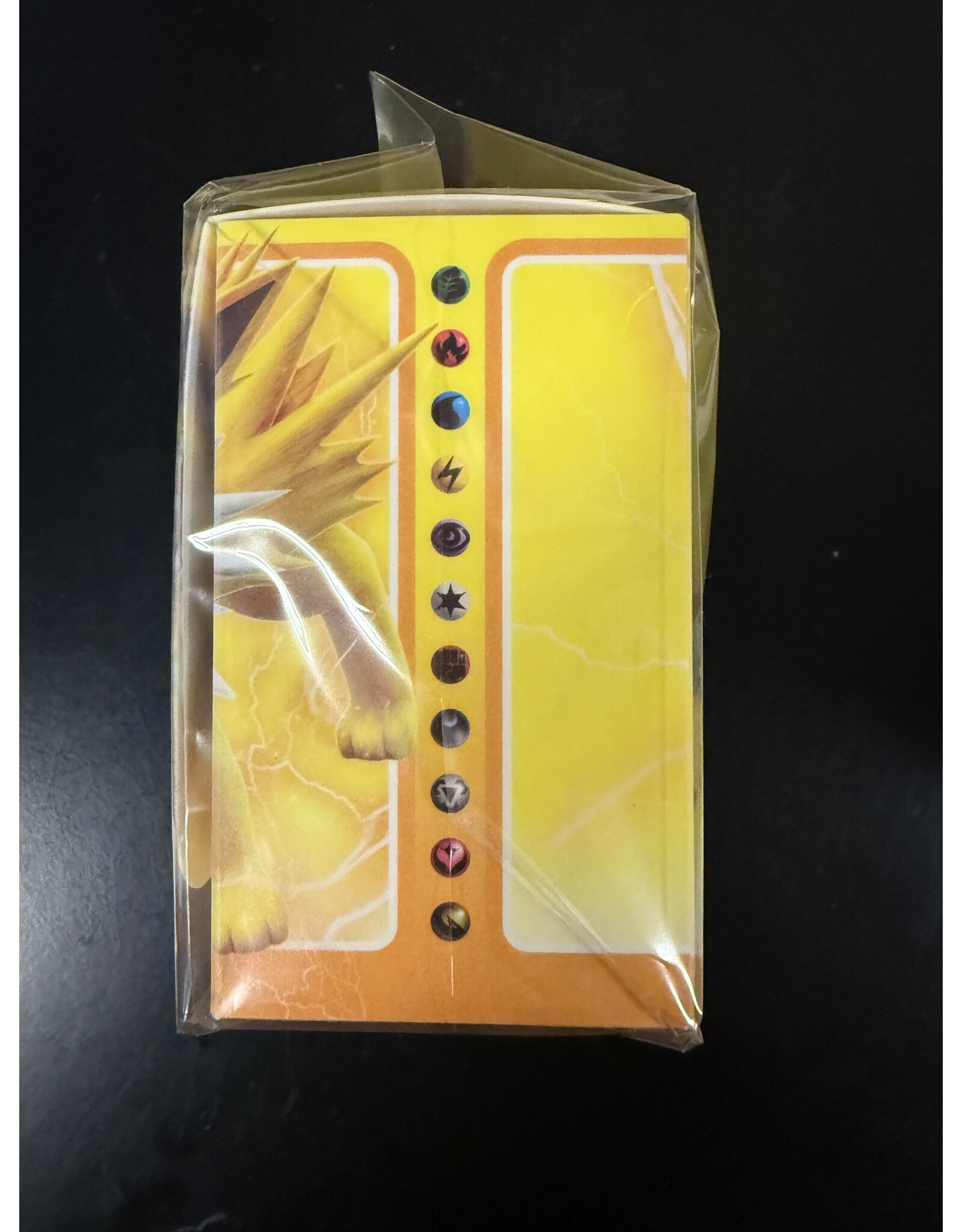 Jolteon/Eevee Deck Box Japanese 2018 very rare