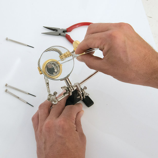 Silverline Derde hand met vergrootglas Lens 63 mm 2,5x vergrotend