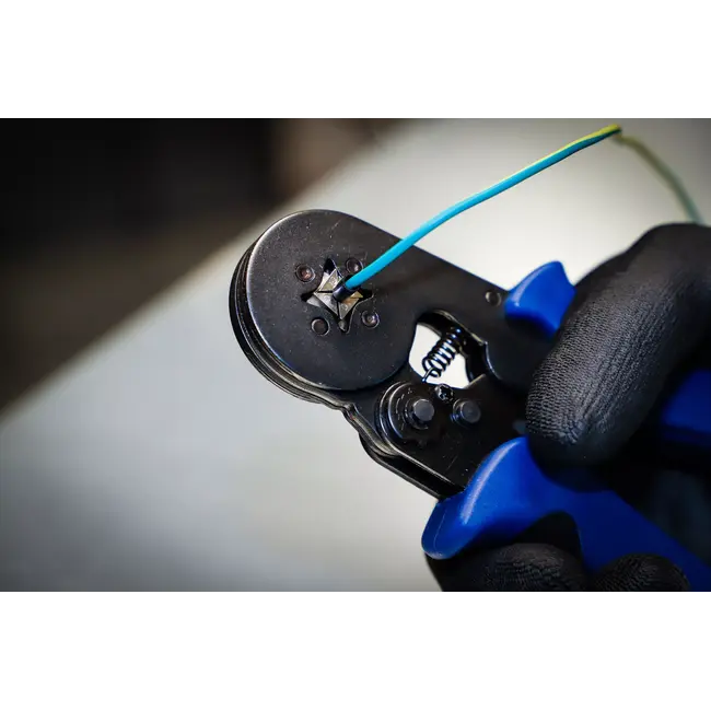 BGS Krimptang voor adereindhulzen 0,25 - 10 mm² - met assortiment adereindhulzen 0,5 - 10 mm²