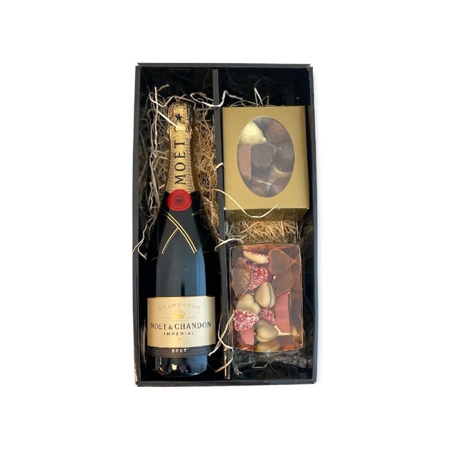 Moët & Chandon Champagne Brut 75CL Valentijnspakket met Chocolade