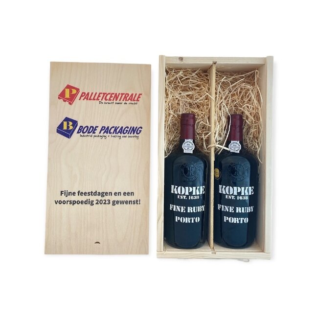 Gepersonaliseerde kist met 2 flessen Port