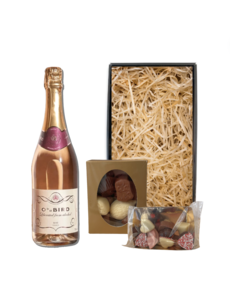 OddBird alcoholvrij Valentijnspakket sparkling Rosé 75CL met Chocolade