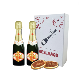 Chandon Geslaagd doos met 2 Garden Spritz 20CL