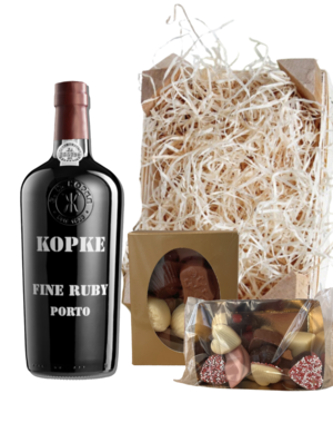 Kopke Valentijnspakket Fine Ruby Port 75CL met Chocolade