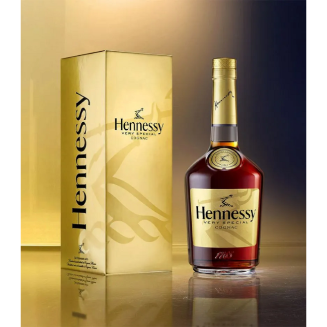 Hennessy   VS 70cl GB Holidays 2022