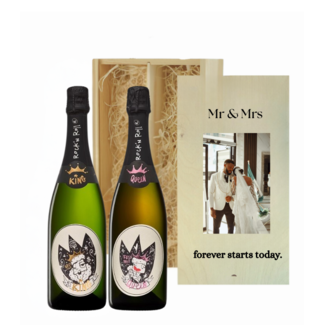 Gepersonaliseerde kist met 2 flessen Bubbels als bruiloftscadeau