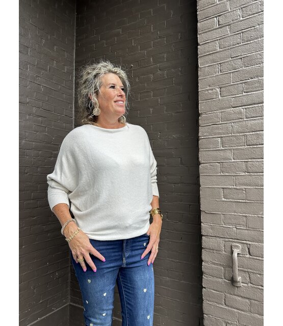 Trui Winanda off white